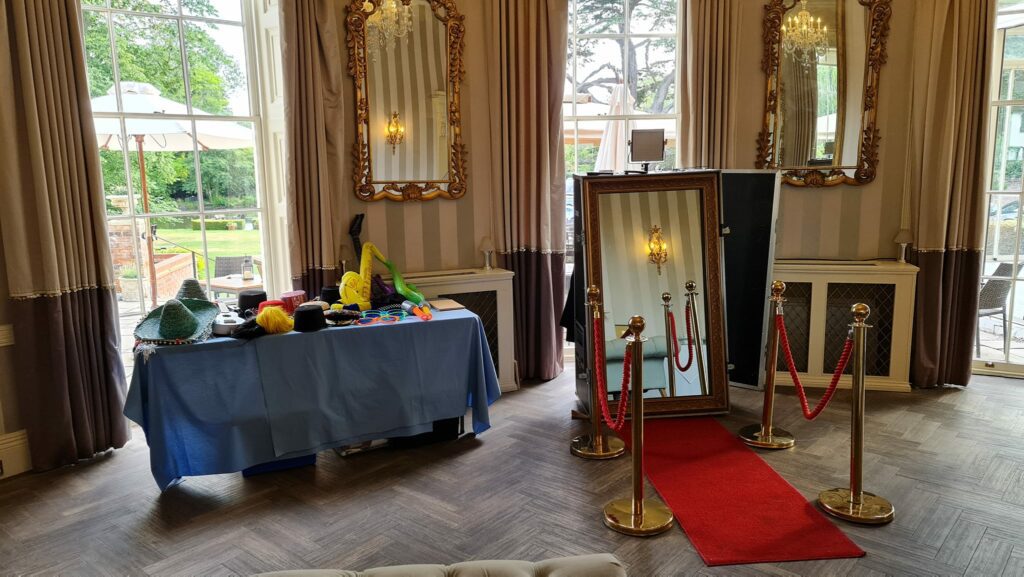 Magic Mirror Photo Booth